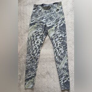 Nike Leg-A-See Athletic leggings Small